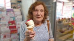 103 Yıllık Dondurmacı Kapanıyor: Ballymena'nın Efsanevi McGroggan's'a Veda