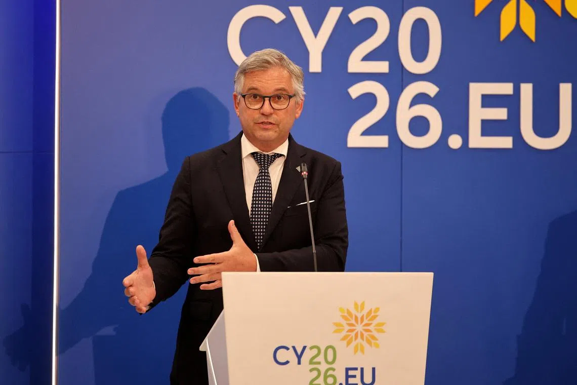 AB'nin göç veritabanı Eurodac, yeni paktın yürürlüğe girdiği gün çöktü