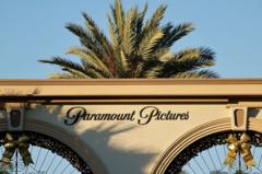 AB'den Paramount ve Warner Bros birleşmesine onay, ABD süreci beklemede
