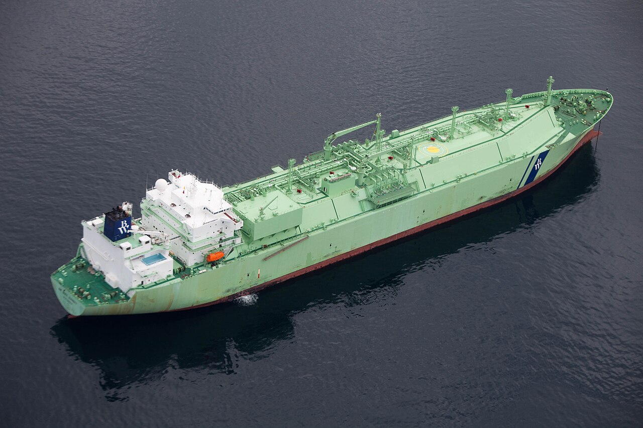 AB, Putin'in savaş makinesini LNG ithalatıyla finanse etmeye devam ediyor