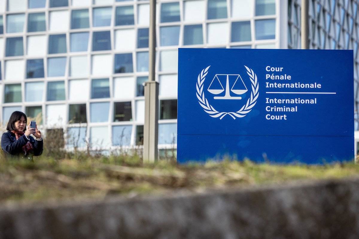 AB, Uluslararası Ceza Mahkemesi'ne yönelik ABD kampanyasını reddetti