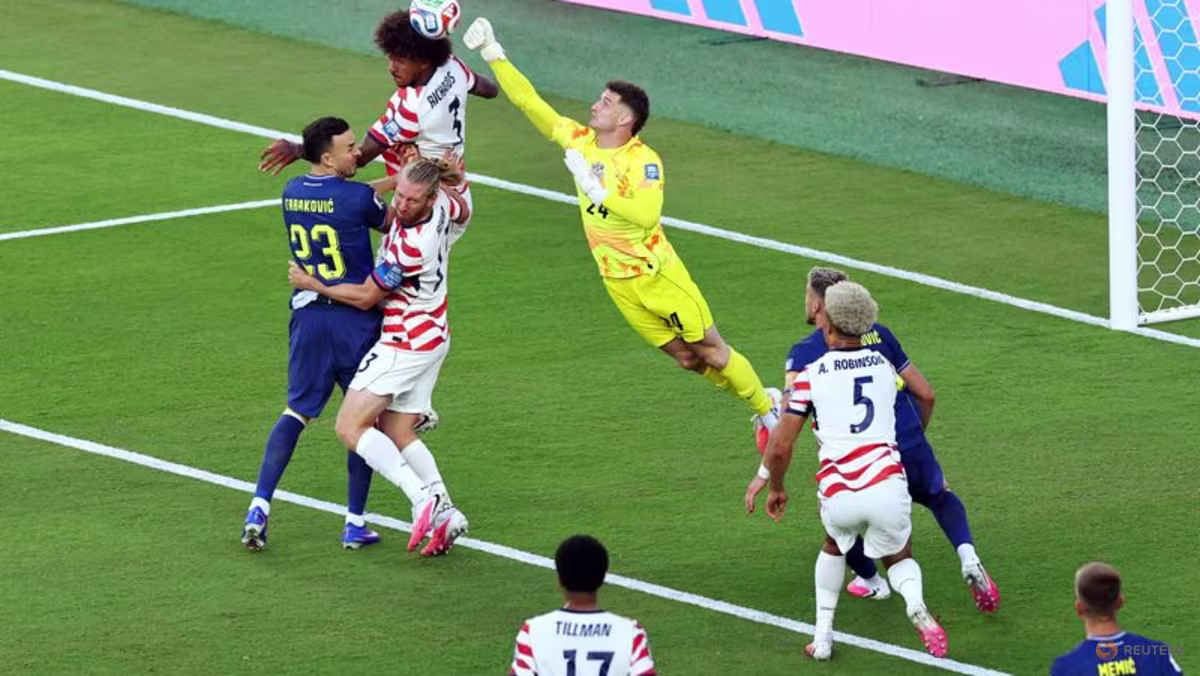 ABD 10 Kişiyle Bosna'yı 2-0 Yendi, Dünya Kupası'nda Son 16'ya Kaldı