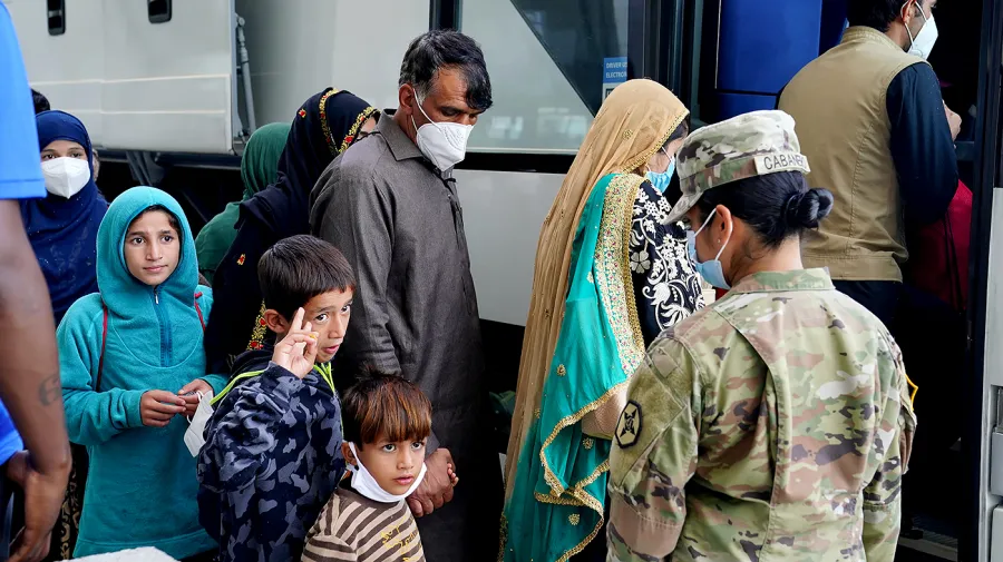 ABD'nin Afganistan'dan çekilişinin 5. yılı: Afganlar içeride ve dışarıda zor durumda