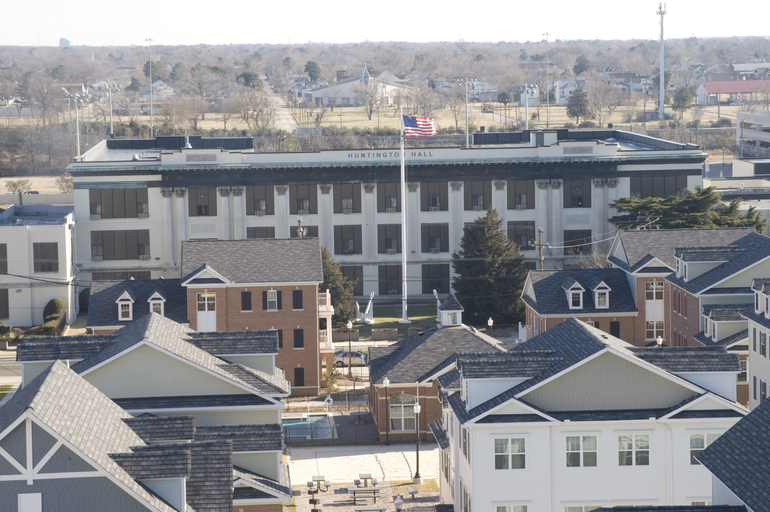 ABD Donanması ve Pentagon, Newport News'te 1,7 Milyar Dolarlık Askeri Konut Projesine İmza Attı