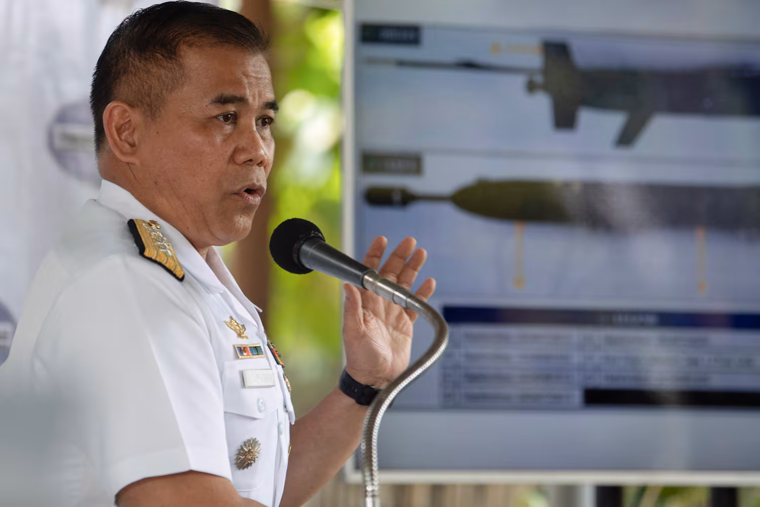 ABD, Güney Çin Denizi operasyonları için Filipinler'e yakıt deposu kuracak