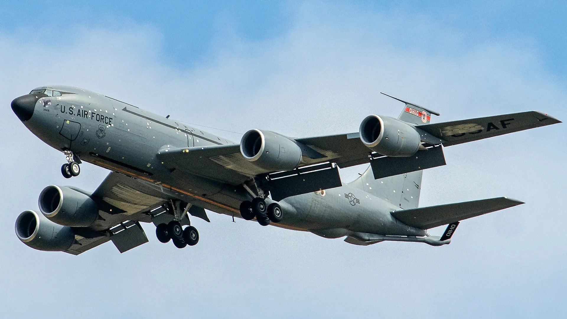ABD Hava Kuvvetleri Hasar Gören KC-135'i Nasıl Onardı