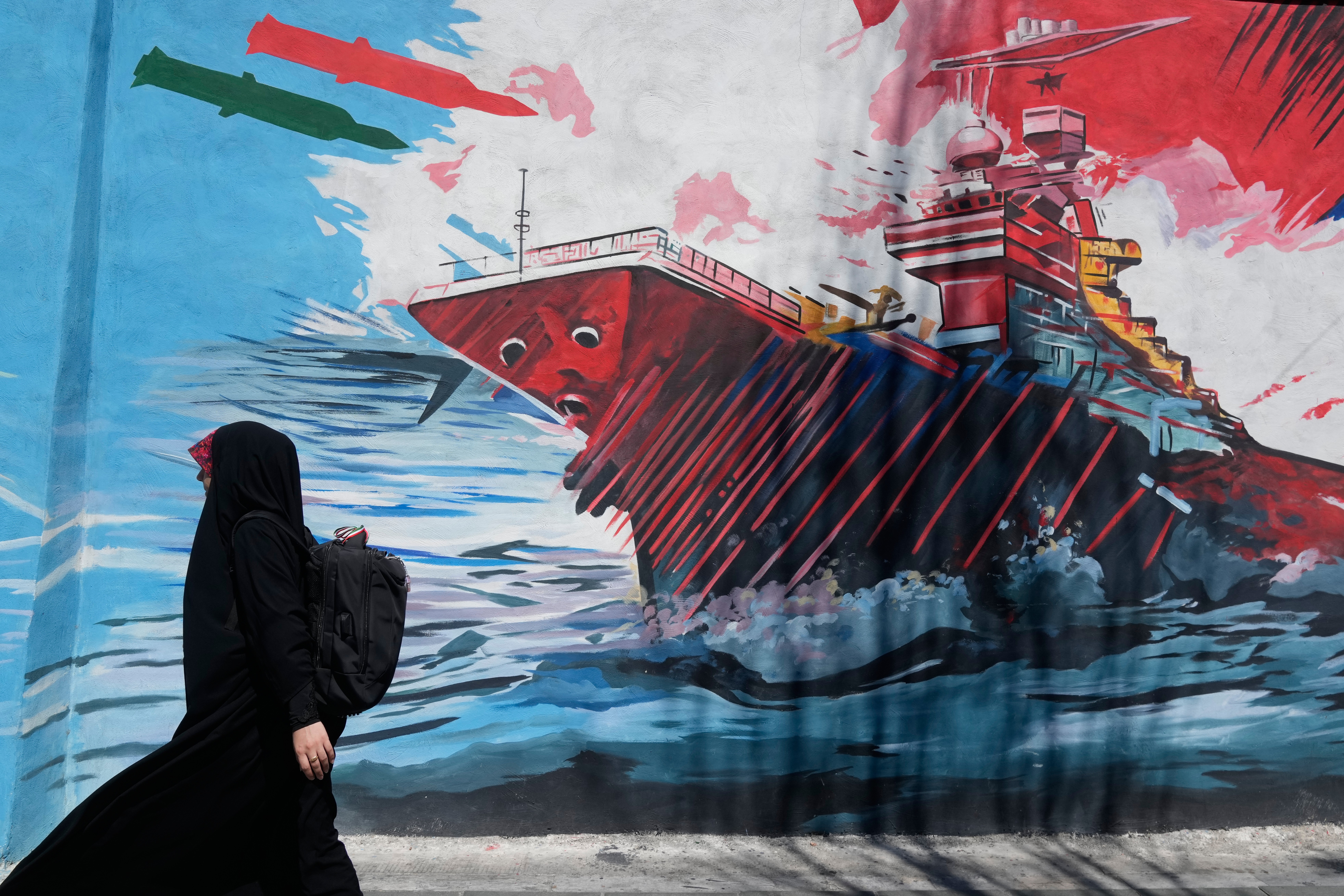 ABD'nin İkinci Gün Hava Saldırıları: İran'dan Körfez Ülkelerine Tehdit