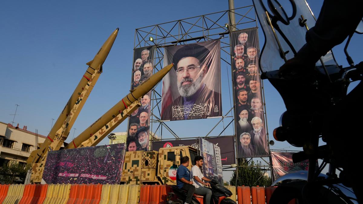 ABD ve İran, Savaşı Bitirmek İçin Arabulucularla Ayrı Ayrı Görüştü