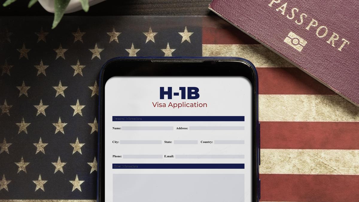 ABD Kongresi'ne sunulan yasa tasarısı H-1B vizesine yeşil kart yolunu kapatıyor
