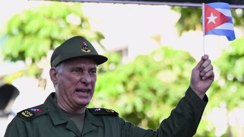 ABD, Küba Devlet Başkanı ve Castro Ailesine Yaptırım Uyguladı