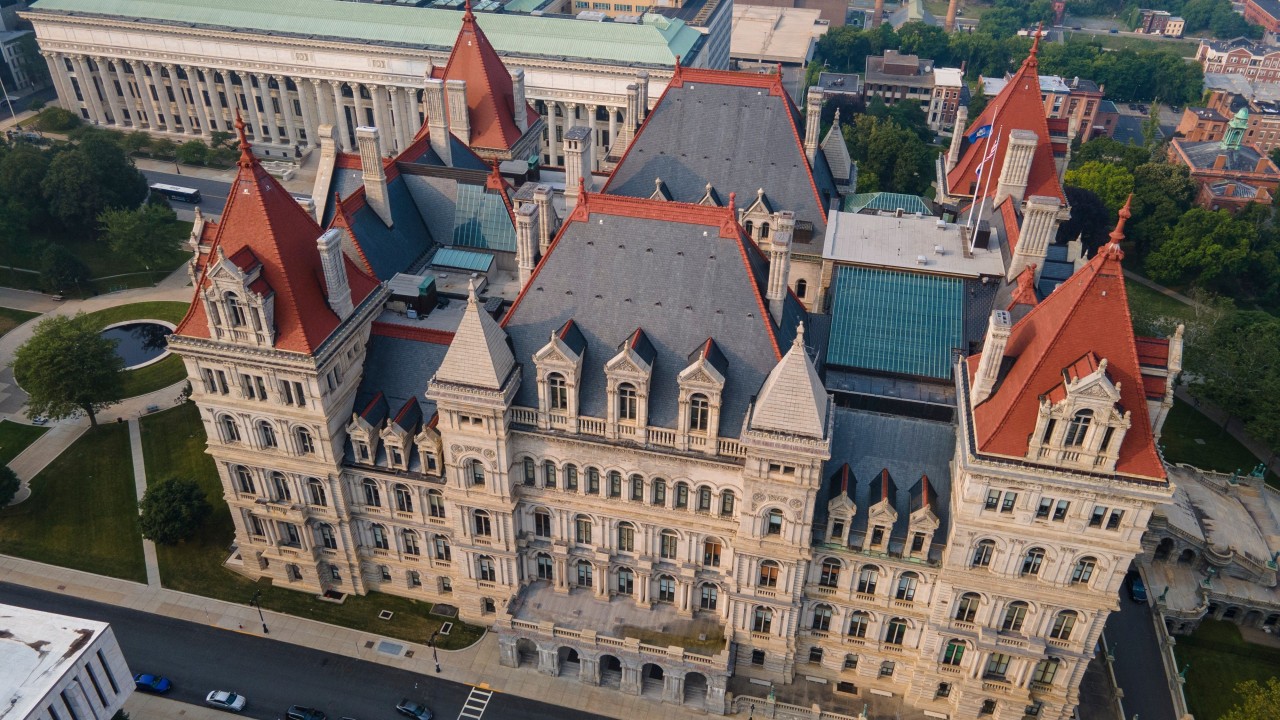 ABD'li Kadın, New York Eyalet Meclisi'ni Havaya Uçurma Planıyla Suçlandı