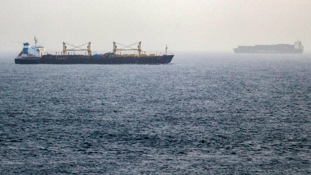 ABD'nin İran'a Saldırıları Durdu: Stoklar mı Azaldı