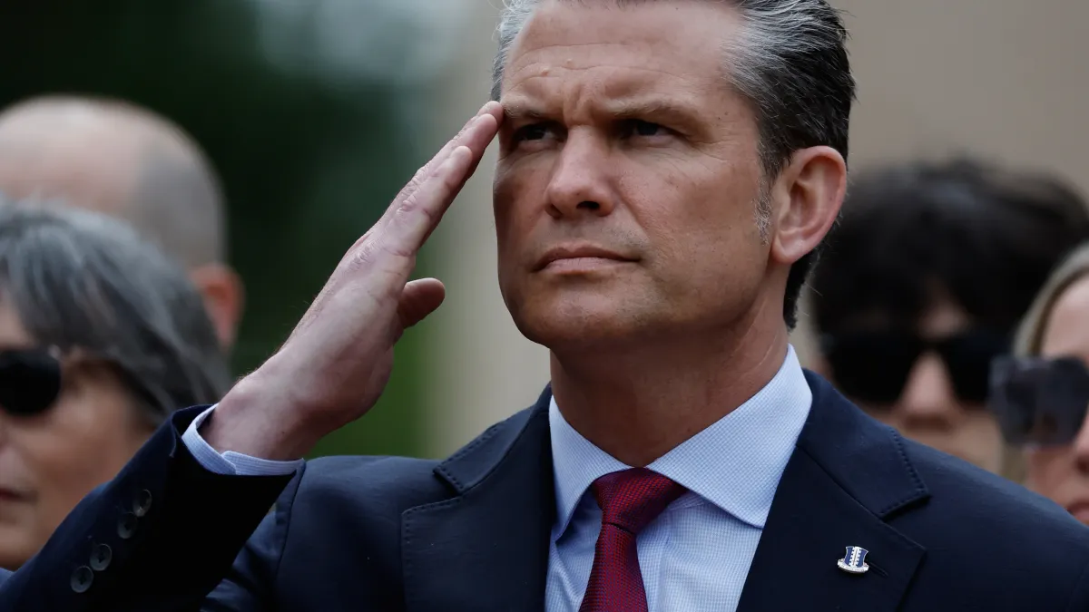 ABD Savunma Bakanı Hegseth, İran’daki ‘kilit tesisleri’ vurma sözü verdi