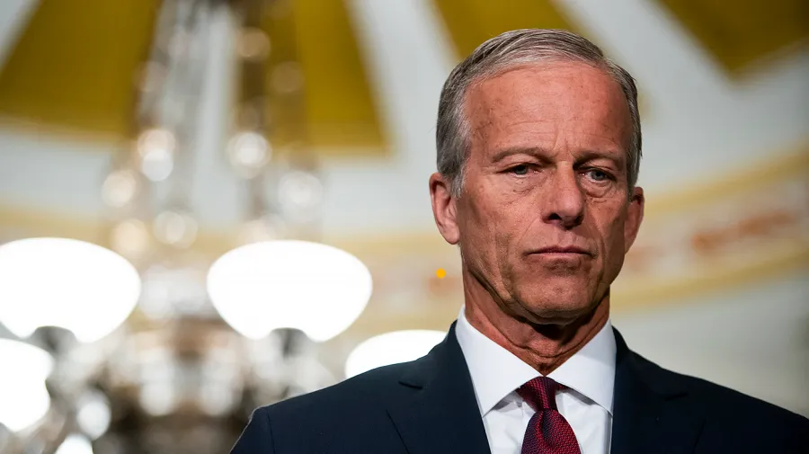 ABD Senatosu'nda Duygusal An: Thune, Graham'ı Gözyaşlarıyla Andı