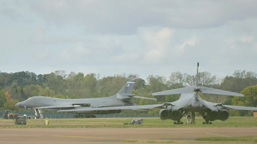 ABD, Terör Tehdidi Sonrası B-1 Bombardıman Uçaklarını İngiltere'den Çekti