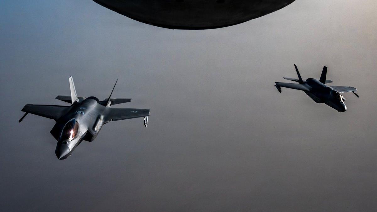 ABD, Umman Açıklarında Düşen Apache Helikopteri İçin İran'a Saldırı Başlattı
