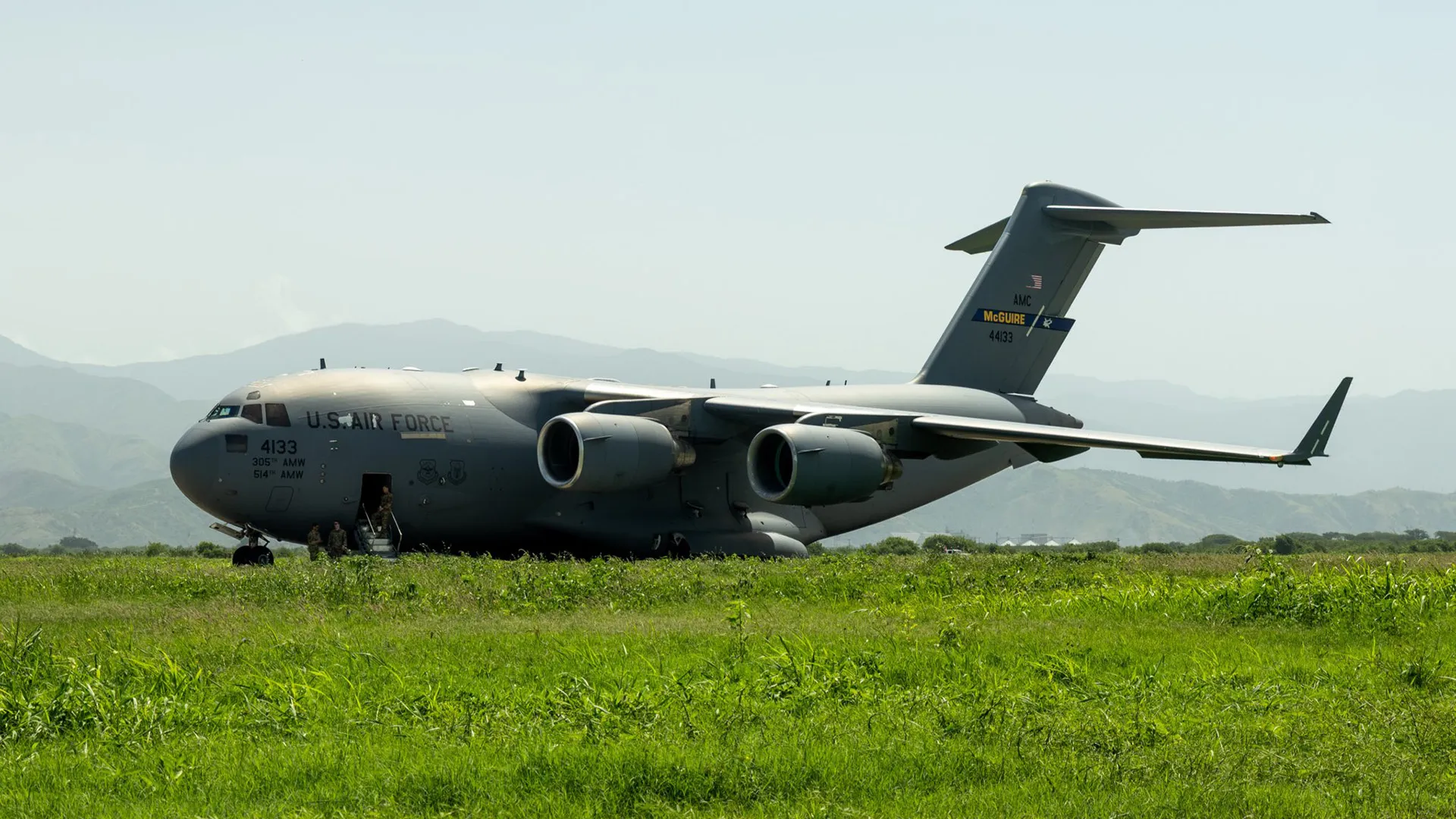 ABD, Venezuela'ya Deprem Yardımı İçin C-17 Uçaklarını Konuşlandırıyor