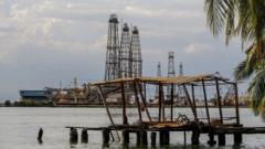 ABD ve Venezuela 'tarihi' petrol anlaşmasına vardı