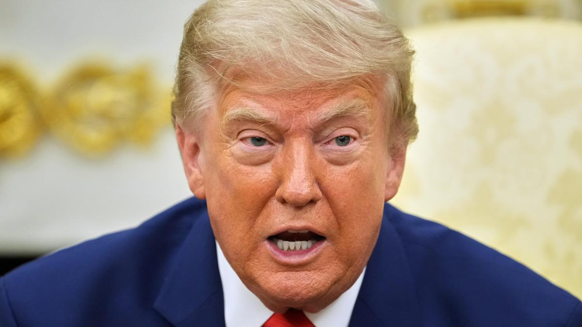 ABD Yeni Gümrük Vergilerine Hazırlanıyor, Trump'ın Yüzde 10'luk Küresel Vergisi Sona Eriyor