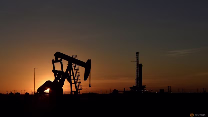 ABD'nin İran'a saldırısı petrol fiyatlarını yükseltti, ateşkes endişeleri artıyor