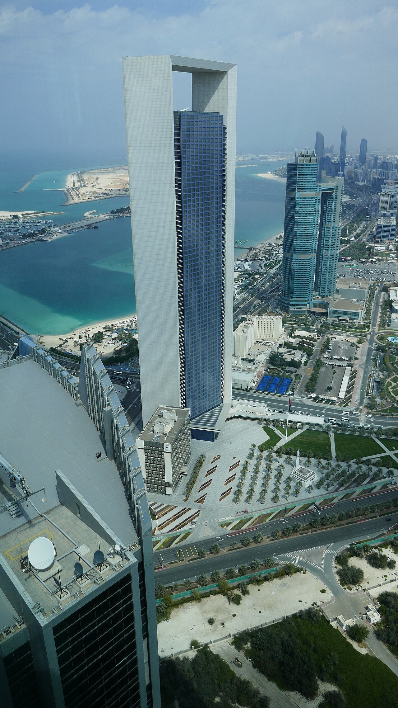 ADNOC: Saldırılar Operasyonlarımızı Ciddi Şekilde Etkiliyor