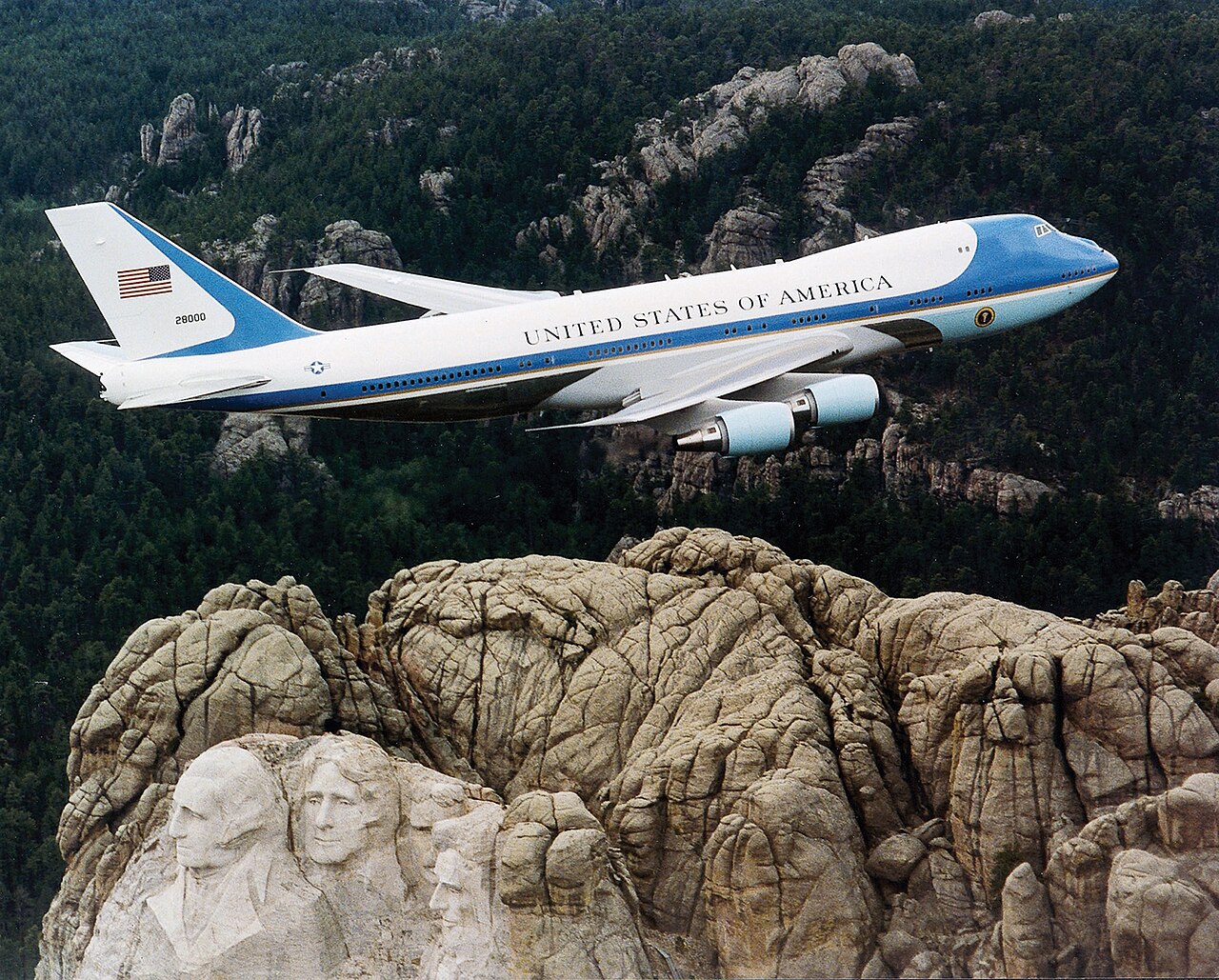 Air Force One Yenileme Maliyeti Boeing'i Vurdu