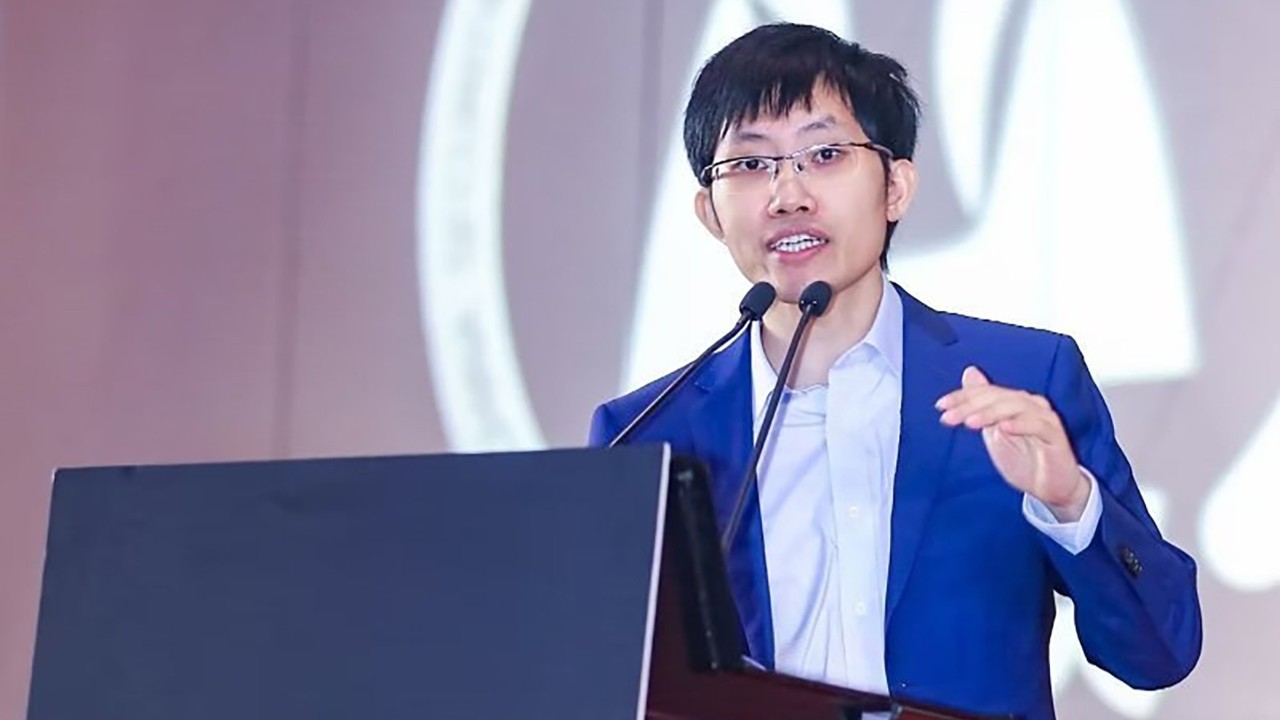 Alçak Profil, Yüksek Yapay Zeka Hedefi: DeepSeek'in Liang Wenfeng'i