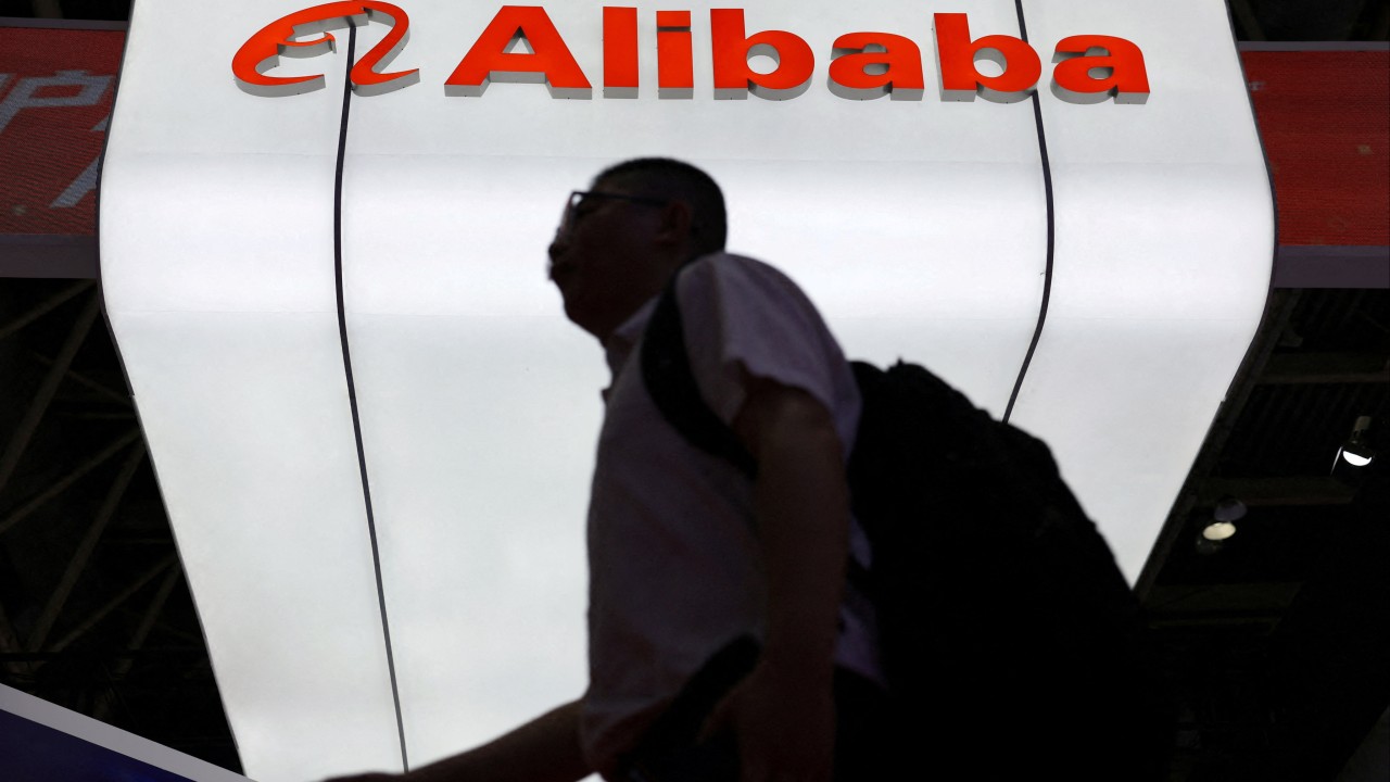 Alibaba, Çinli kullanıcıları izleyen yapay zeka şirketinin yazılımını yasakladı