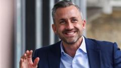 Almanya'da aşırı sağcı AfD'den zafer sonrası 'demokrasi' çağrısı