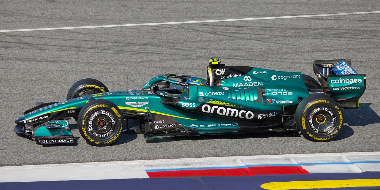 Alonso, 2027'ye Kadar Aston Martin'de Kalıyor