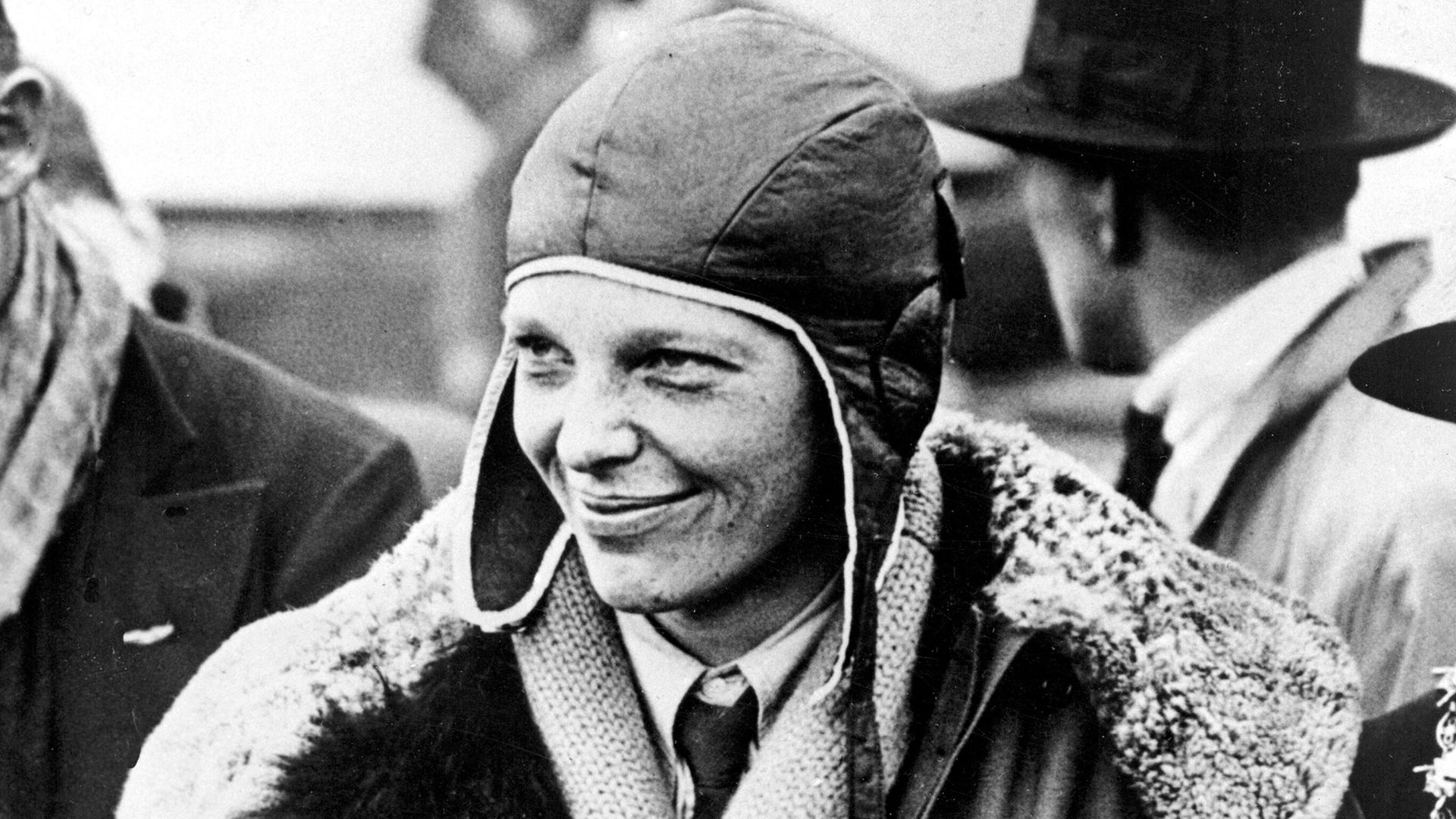 Amelia Earhart'ın uçağı sanılan görüntü aslında ağaçmış