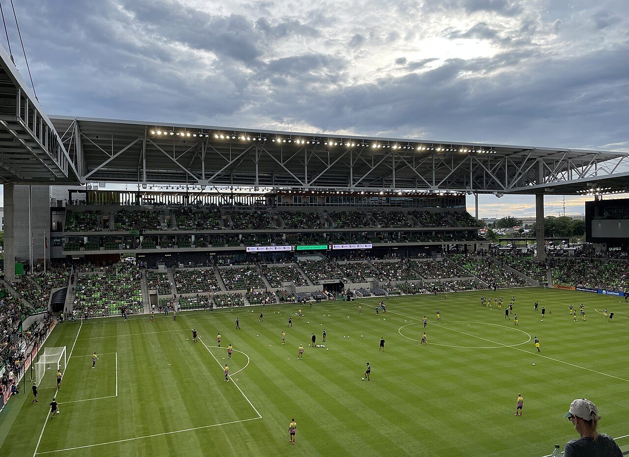 Amerika ile Austin Karşılaştırması: Futbolun Ekonomik ve Sosyal Etkileri