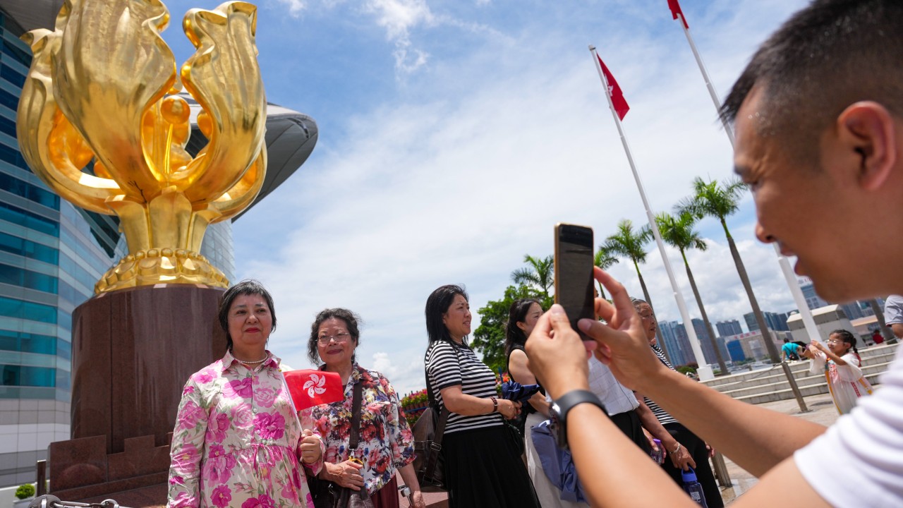 Anakara Çinli Turistler Hong Kong'un Dönüş Yıldönümünde Akın Etti