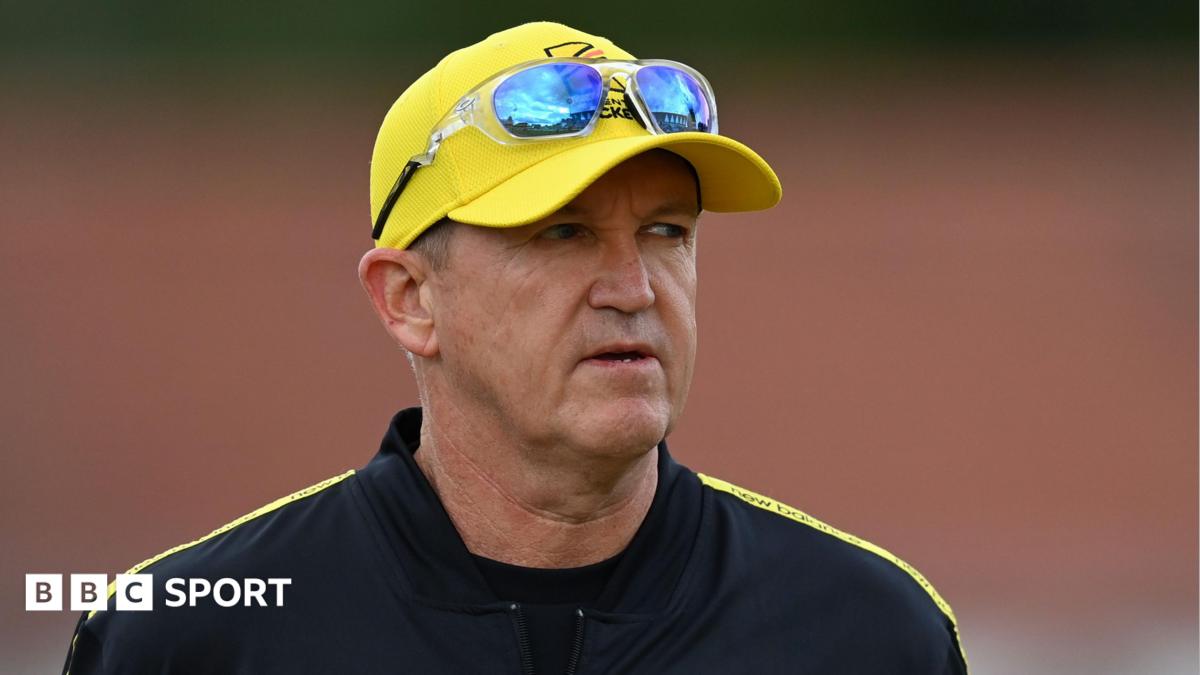 Andy Flower, İngiltere Test takımı teknik direktörlüğü adaylığından çekildi