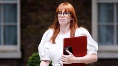 Angela Rayner, İngiltere'de kira kontrolünü reddetti