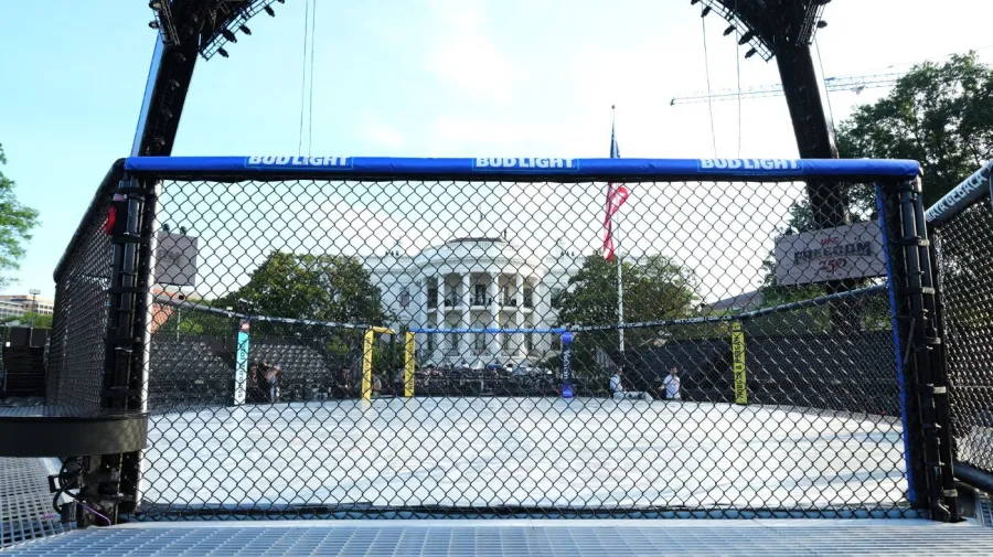 Anket: Trump'ın Beyaz Saray'da UFC etkinliğine yalnızca yüzde 16 destek