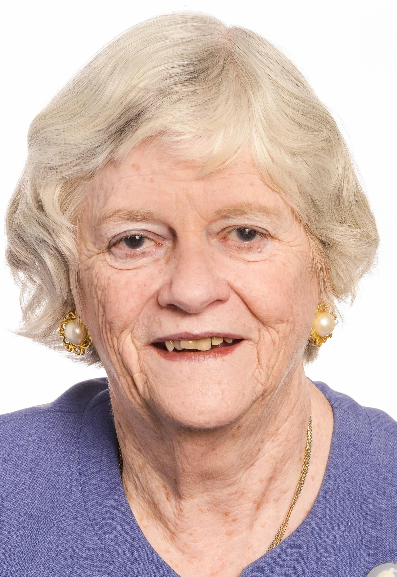 Eski İngiliz Bakan Ann Widdecombe 78 Yaşında Hayatını Kaybetti