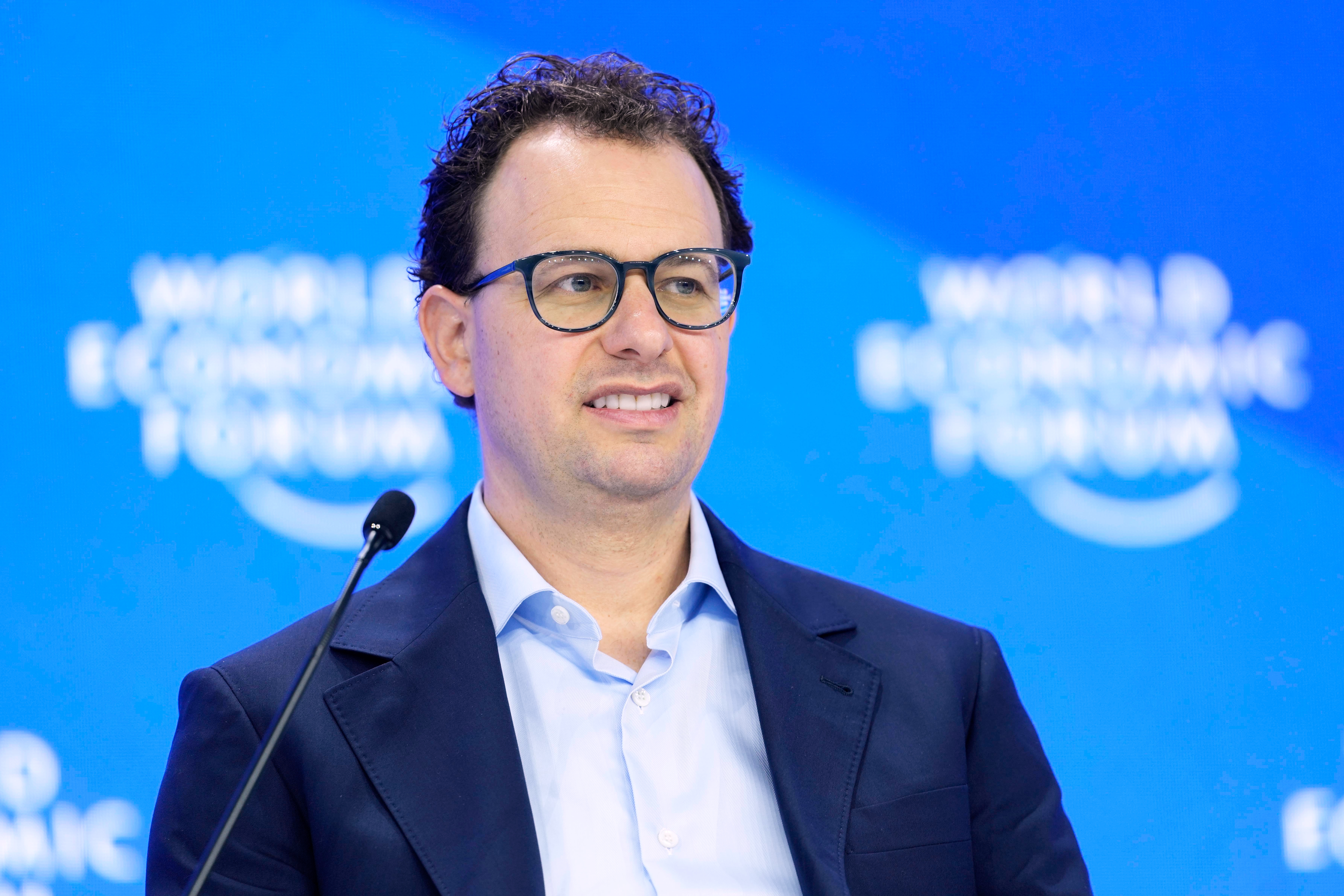 Anthropic CEO'sundan Yapay Zeka Yavaşlatma Çağrısı