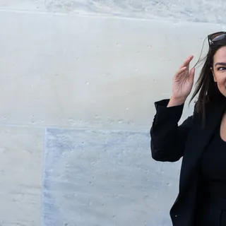 AOC, New York'ta Senato yarışını test ediyor