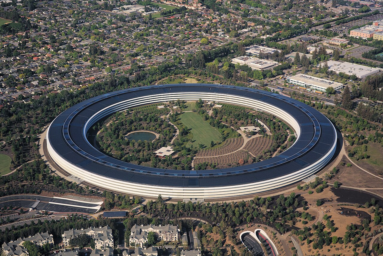 Apple'da Tim Cook Sonrası Dönem: Ternus'un Zorlu Mirası