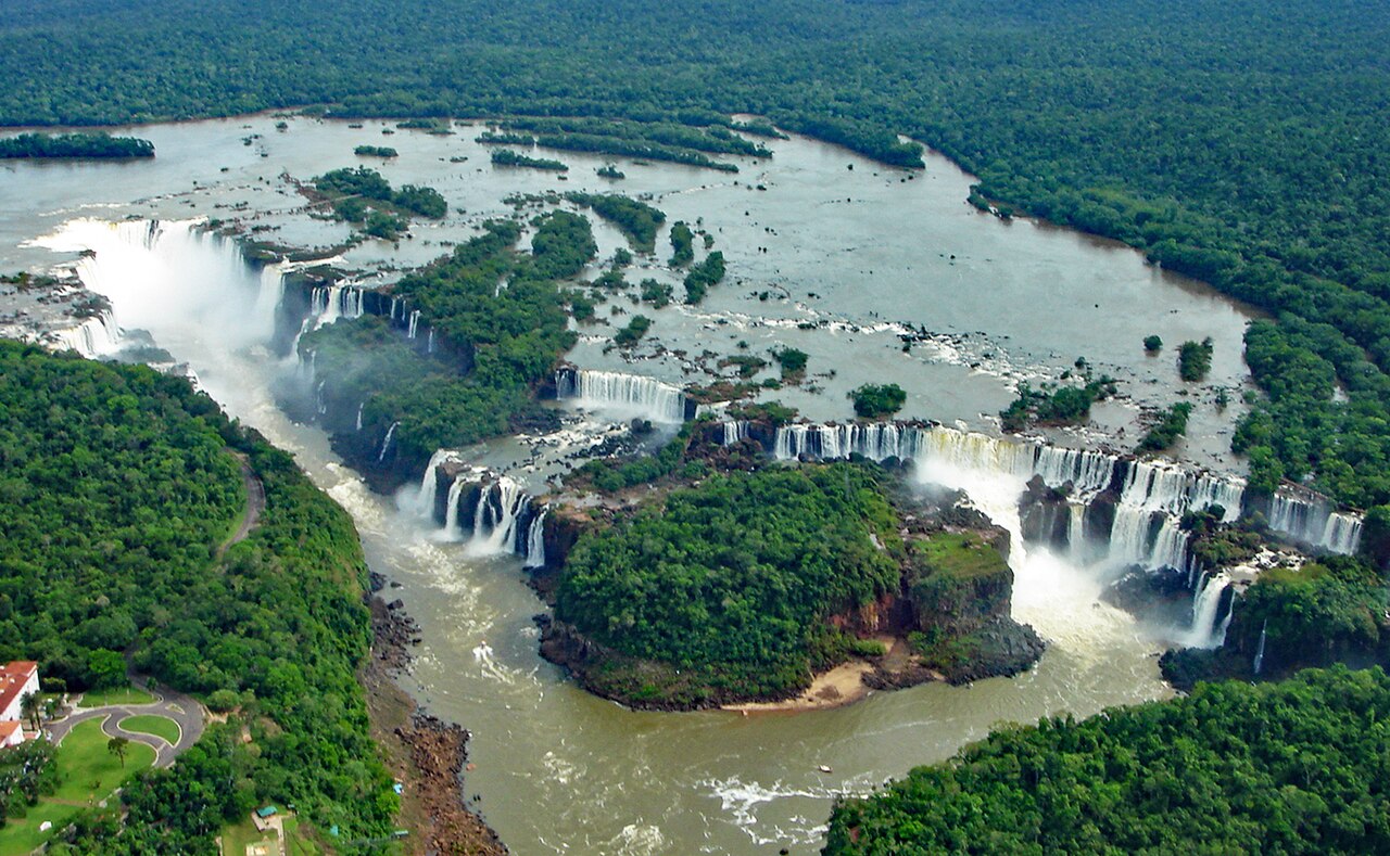 Arjantin'de El Niño felaketi: Iguazu Şelaleleri'ne turist girişi durduruldu