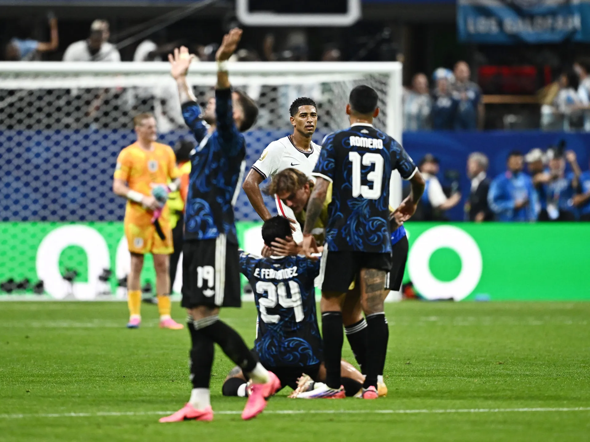 Arjantin, İngiltere'yi 2-1 Devirerek 2026 Dünya Kupası Finaline Yükseldi