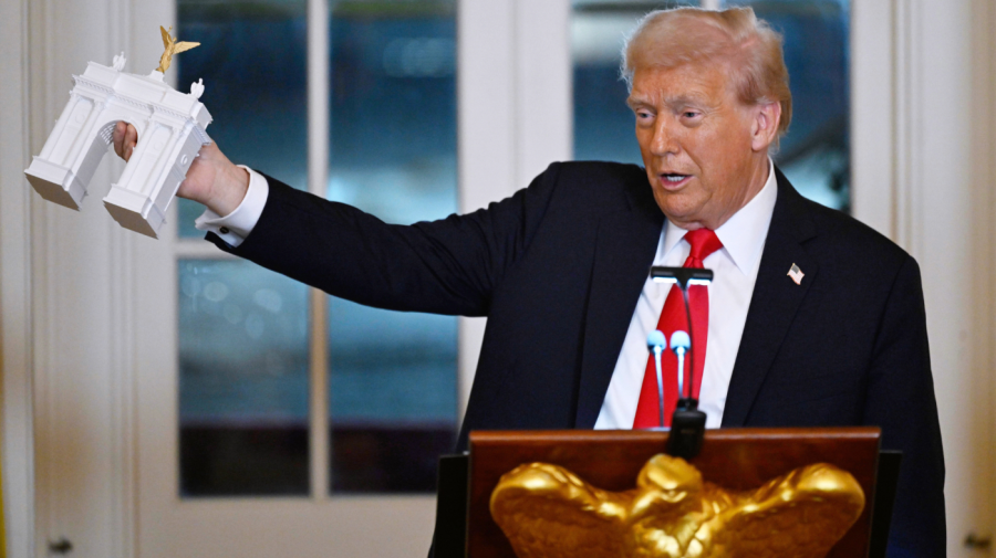 Arlington County, Trump'ın Zafer Takı Projesine Dava Açtı