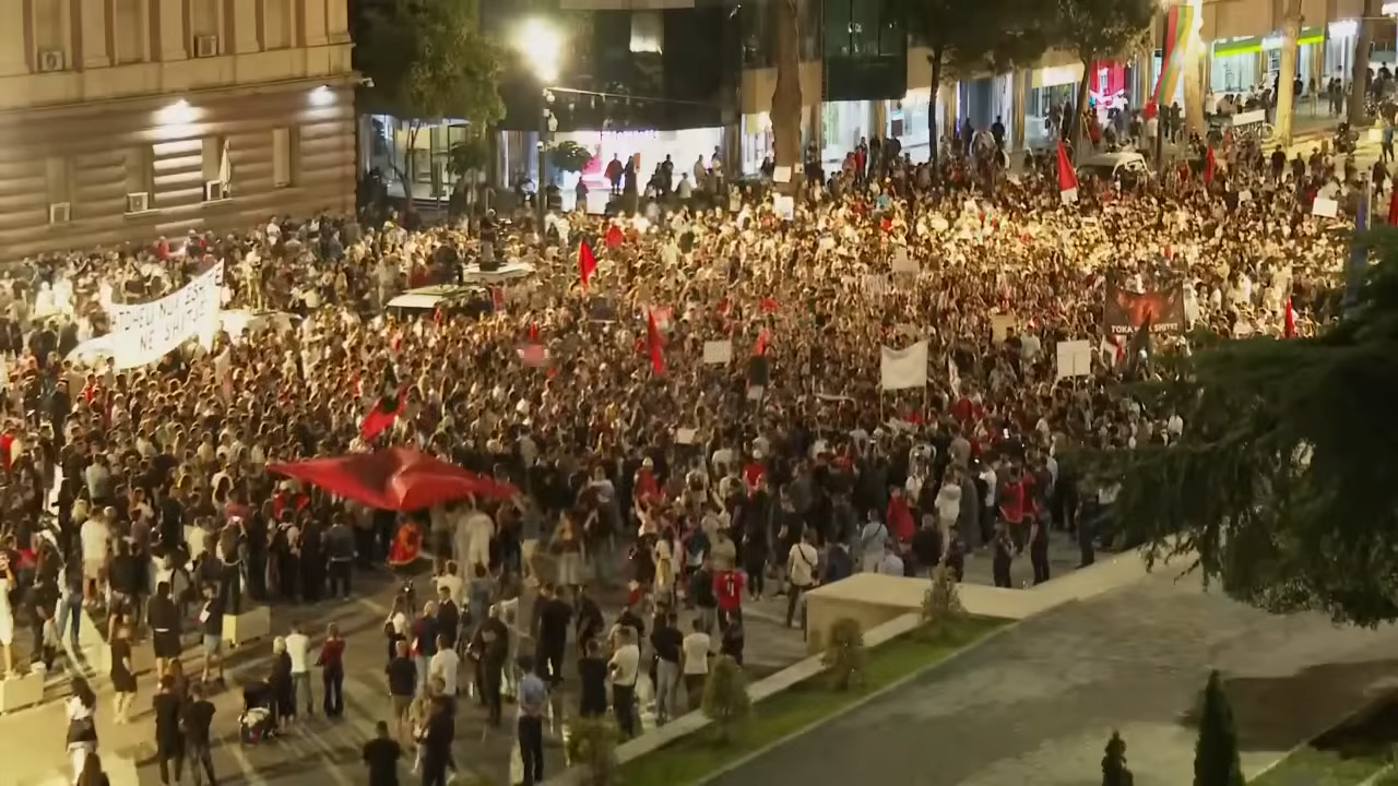 Kushner bağlantılı lüks tatil projesine Arnavutluk'ta büyük protesto