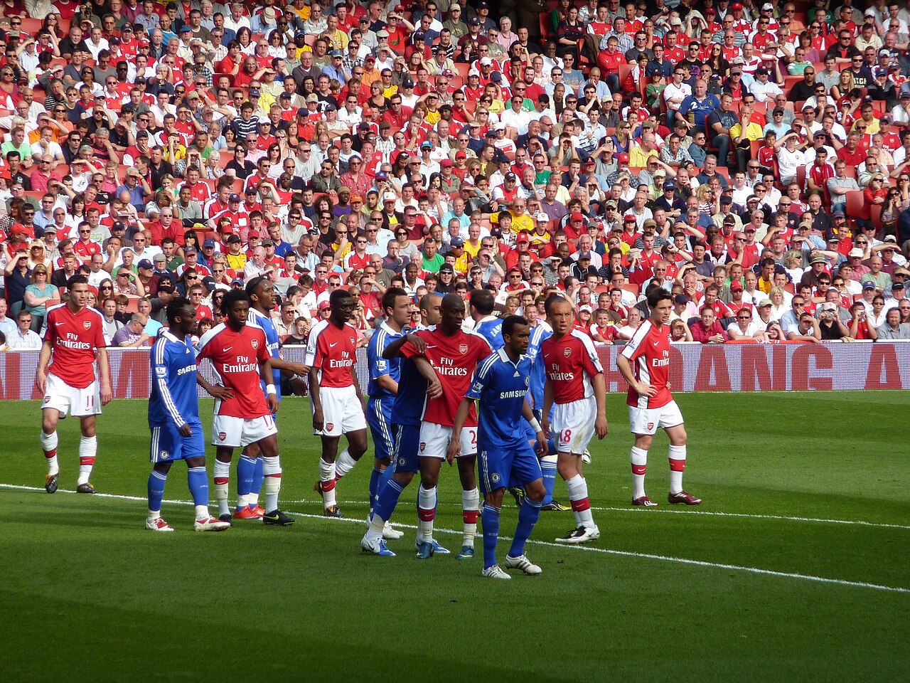 Arsenal Chelsea'yi Devirdi: Premier Lig'de Güç Dengesi