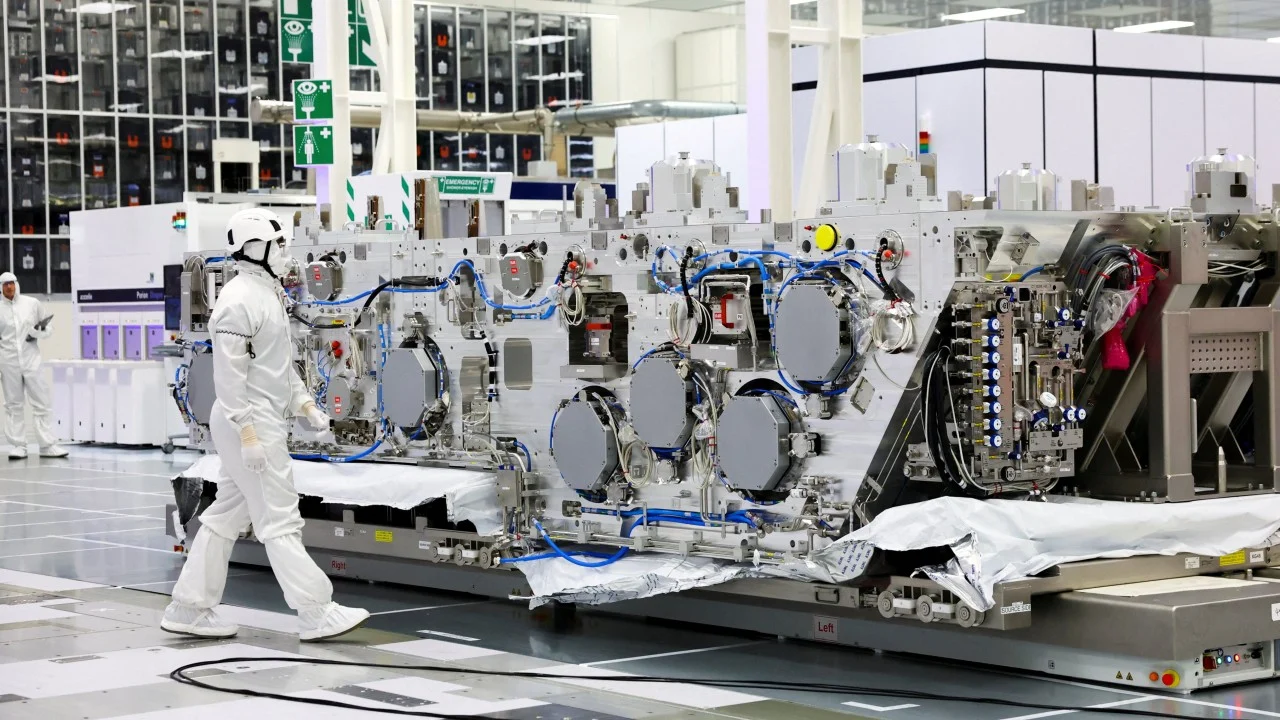 ASML'in Çin'e EUV satışı iddiası: Söylenti saçma ama gerçek daha sert