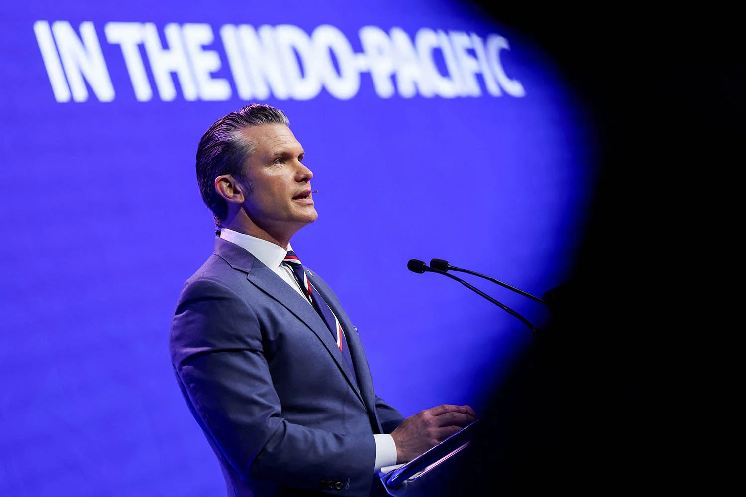 Asya, Hegseth’in Tatlı Sözlerine Neden Kanmıyor