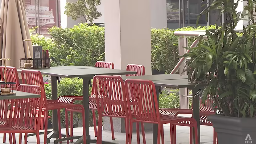 Asya'da Pus ve Duman: Açık Hava Yemekleri ve Sokak Müzisyenleri Olumsuz Etkilendi