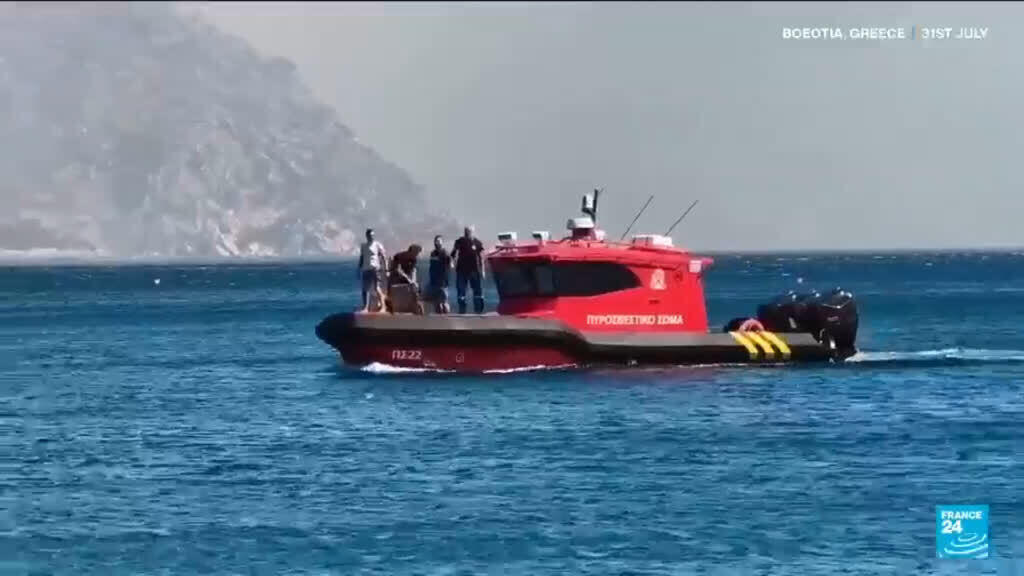 Atina Yakınlarında Orman Yangınları: Tahliyeler Başladı