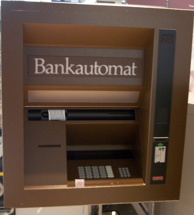 ATM'lerden 500 bin dolar çalan şebekeye operasyon